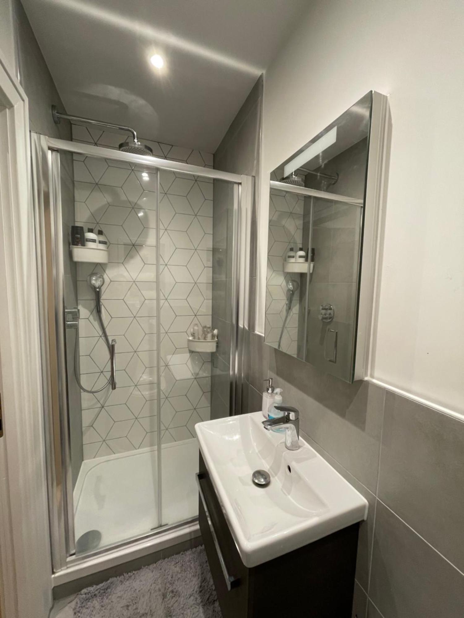 London Heathrow Airport Apartment Voyager House Terminal 12345 - Ev Electric And Parking Available ฮิลลิงดัน ภายนอก รูปภาพ